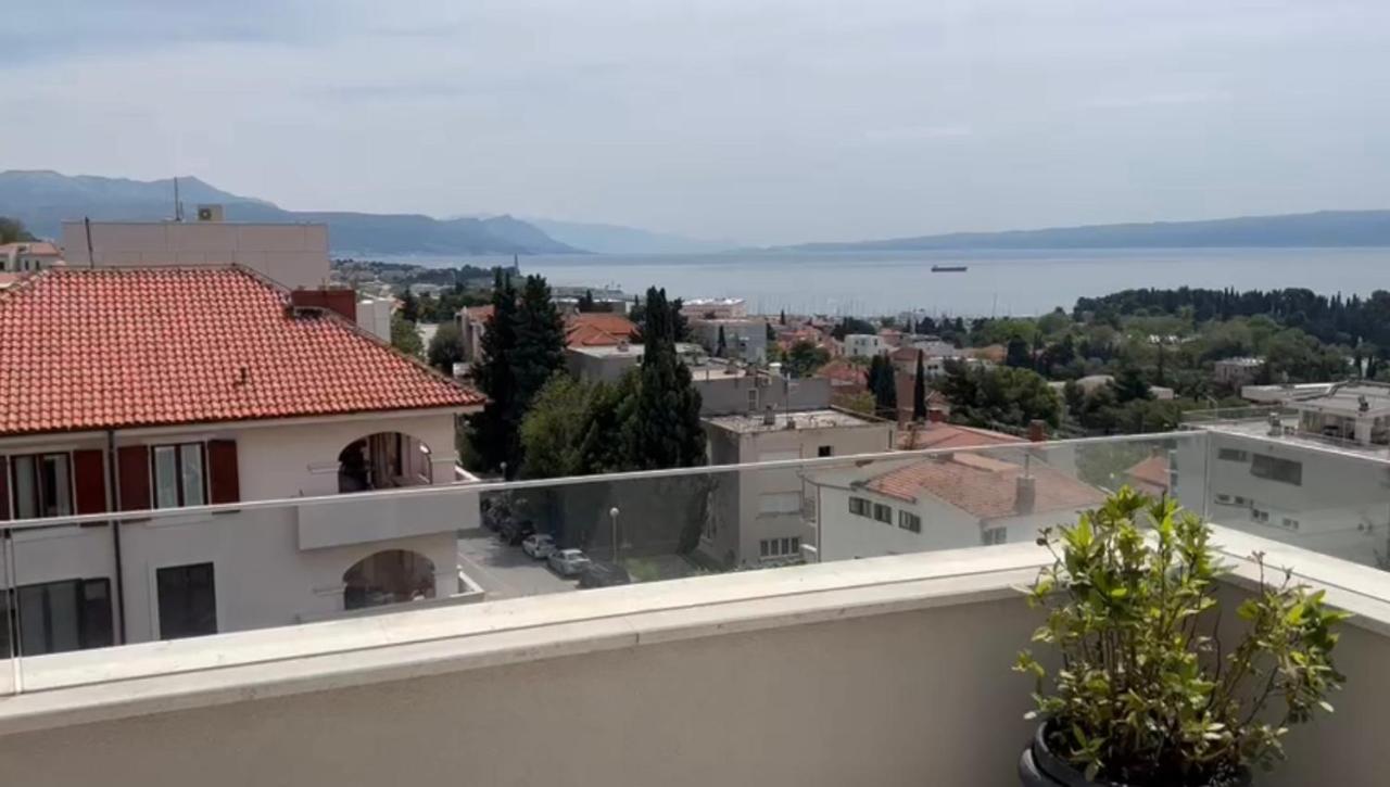 Splendid Split View Apartment Εξωτερικό φωτογραφία