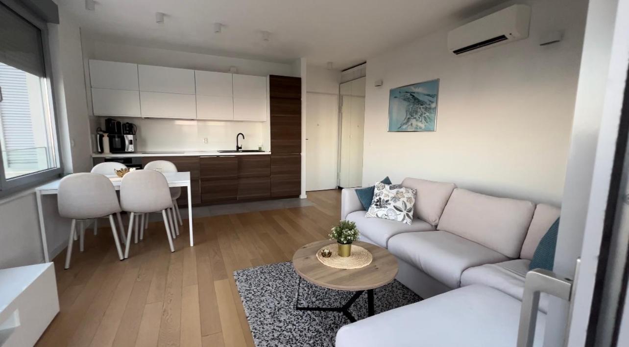 Splendid Split View Apartment Εξωτερικό φωτογραφία